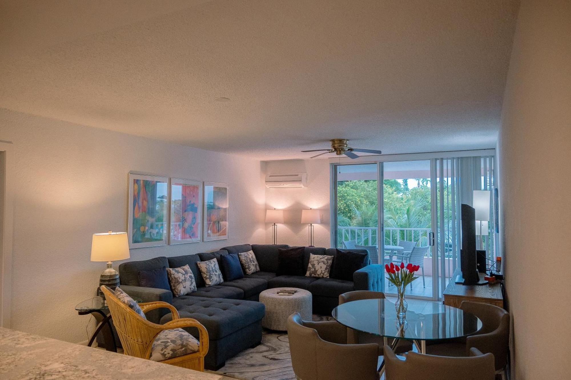 Entire 2Nd Floor 2 Bedroom Elysian - Tennis & Tides East End  Zewnętrze zdjęcie